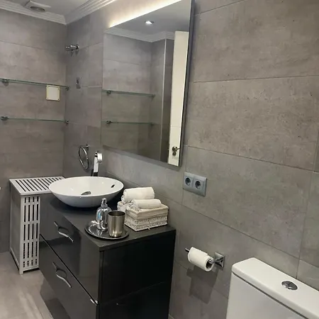 Ground Floor In Prime Location 公寓 *